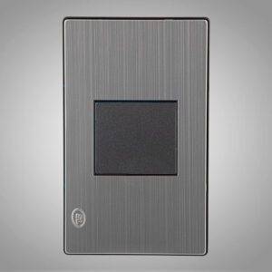 Placa con tres tapones ciegos