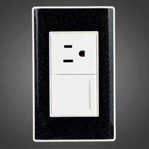 Interruptor conmutador más receptáculo sencillo 2P + T