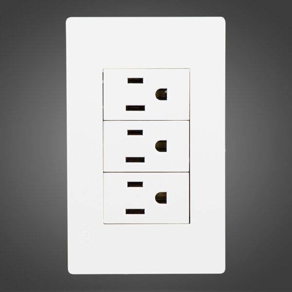 Tres receptáculos sencillos 2P+T